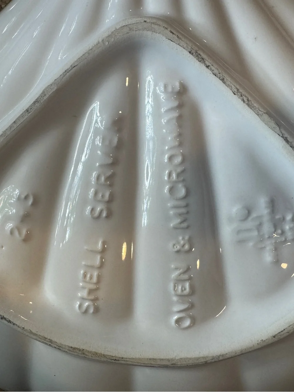 Vintage Pfaltzgraff Seashell Pottery Large Serving Dish 10.5